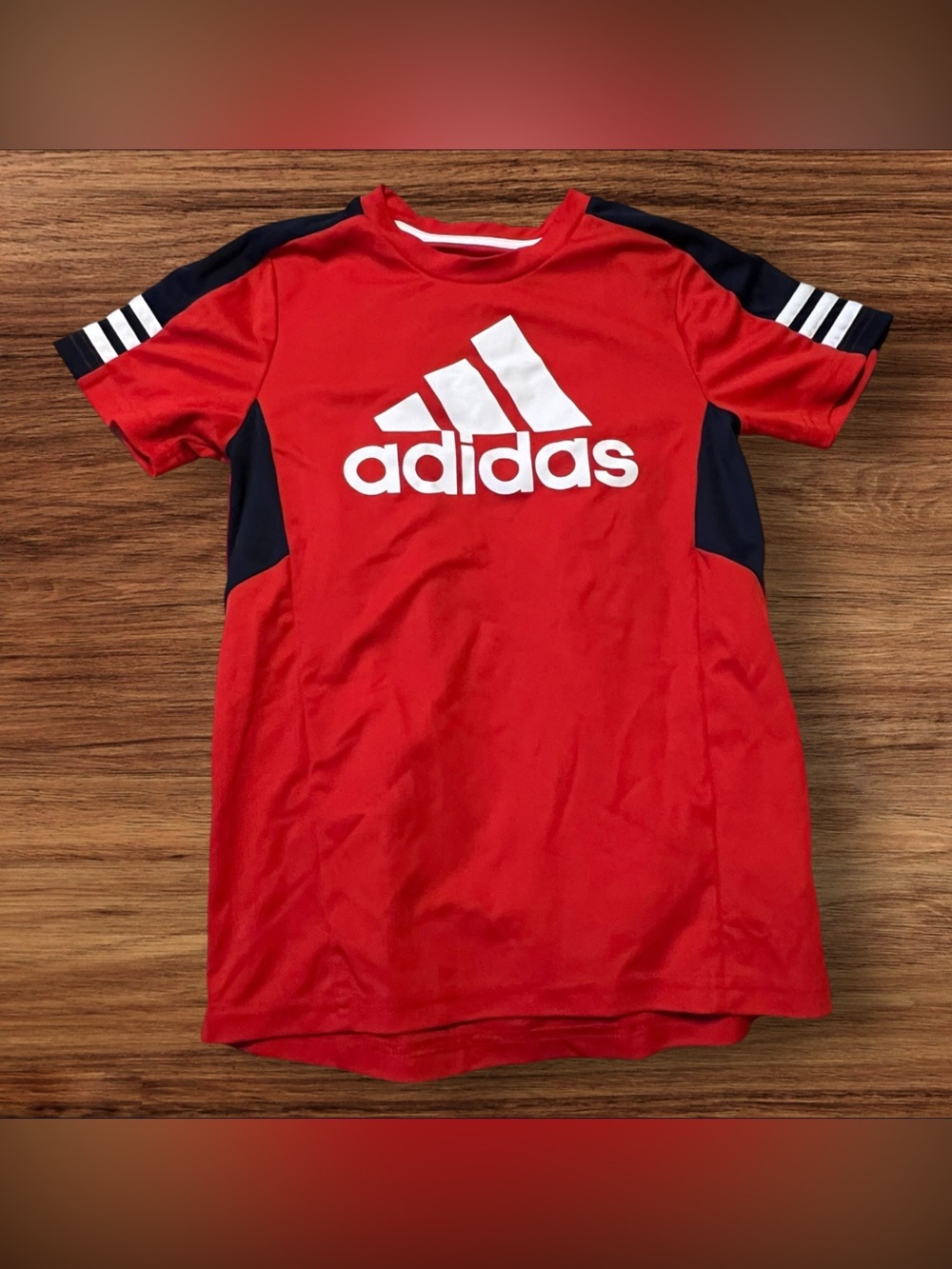☑️ Adidas Boys Red Black Logo Athletic Performance T-Shirt Size 7